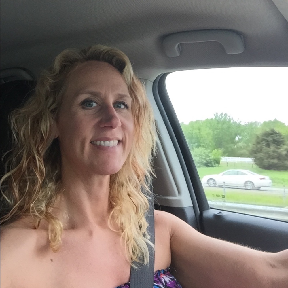 Meet your Posher, Angela